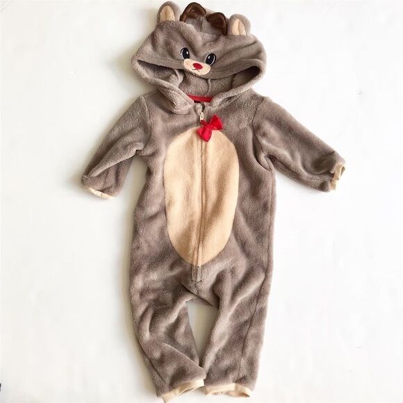 H&M soft plush reindeer jumper EUC 6-9 months - Picture 1 of 2